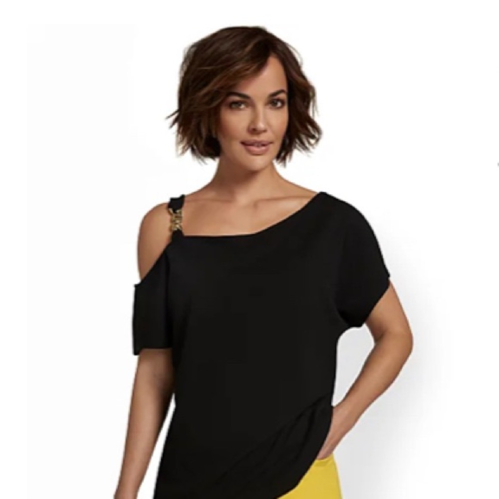 NWOT - New York & Co 
Off Shoulder Gold Chain Top
Black (Size S)
